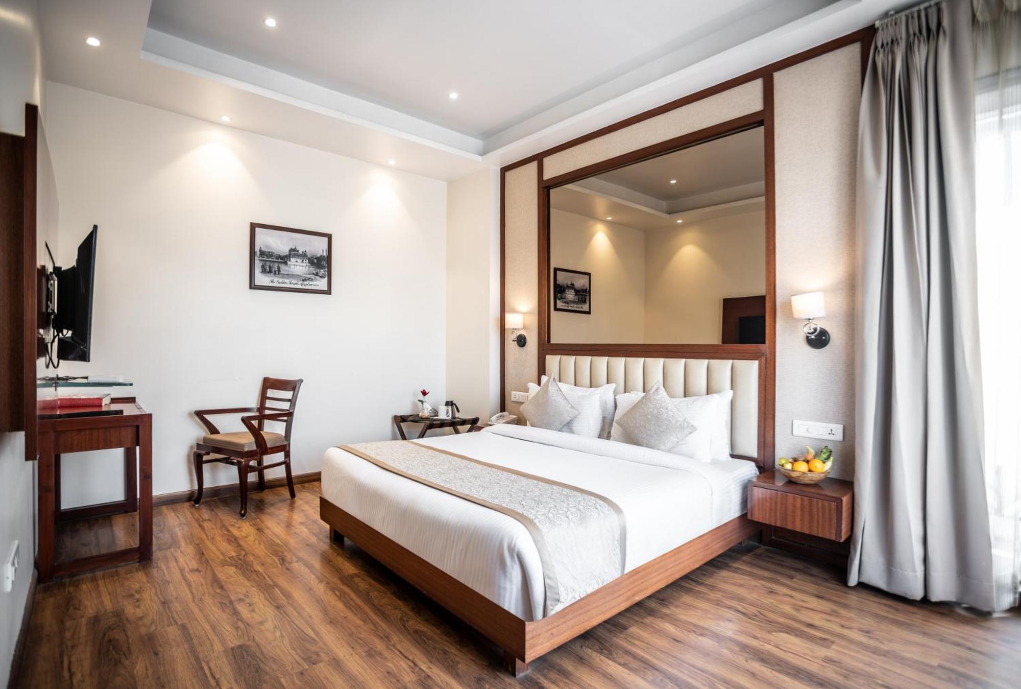 Hotel Amritara Sadka Amritsar Exteriér fotografie